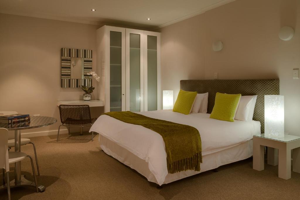 Oxford House Apartment Cape Town Room photo